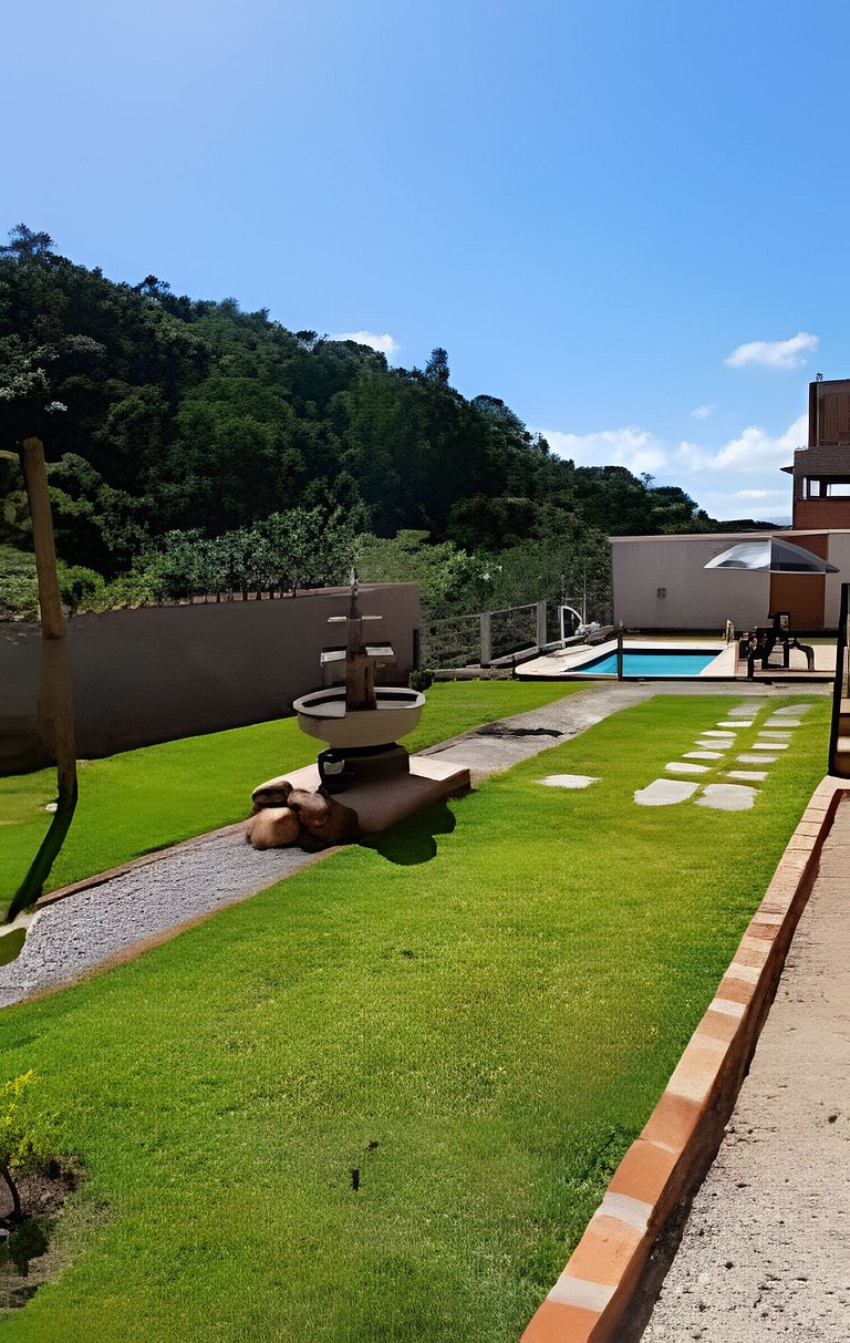 Suíte na Montanha com piscina a 1km do Parque