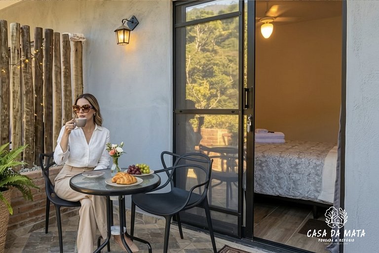 Suíte com piscina na montanha a 1km do Parque