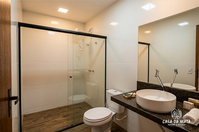 Suíte com piscina na montanha a 1km do Parque